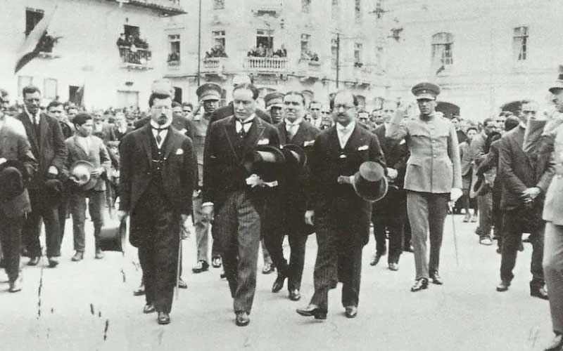 En este momento estás viendo LOS 100 AÑOS DE LA REVOLUCIÓN JULIANA: ENTRE LA HISTORIA OFICIAL Y LA OTRA HISTORIA