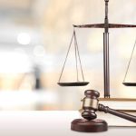 IURA NOVIT CURIA Y EL PRINCIPIO DE CONGRUENCIA: ¿GARANTÍA O INDEFENSIÓN?