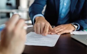 Lee más sobre el artículo CONTRACTUALIZACIÓN DEL ARBITRAJE DE INVERSIONES: ¿ÚLTIMA ALTERNATIVA PARA LOS INVERSIONISTAS EXTRANJEROS EN ECUADOR?