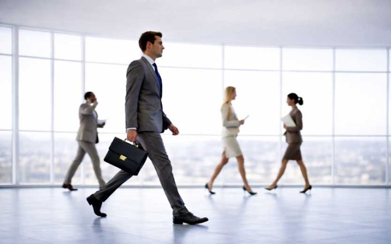 ¿QUE HACER ANTE LA RIGIDEZ LABORAL EN EL ECUADOR?