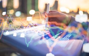 Lee más sobre el artículo Factoring digital en Ecuador: cómo el blockchain y la IA cierran la brecha de acceso a financiamiento para las Mipymes.